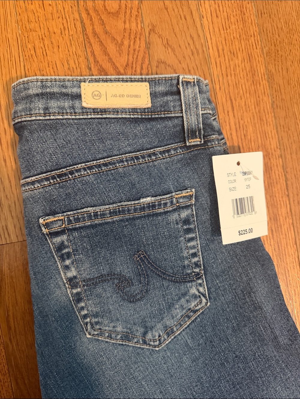 NWT AG Jeans Prima Ankle Cigarette Leg Jeans - size 25